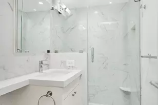 315 E 69th St, New York City, NY 10021 - Photo 5