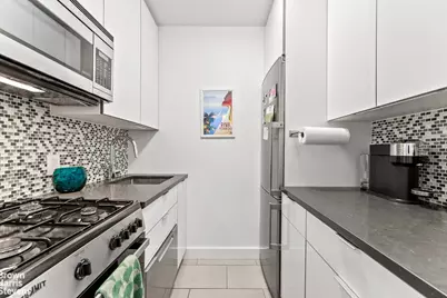 54 E 8th Street #4L, New York City, NY 10003 - Photo 3