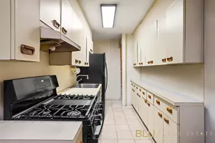 310 W 72nd St, New York City, NY 10023 - Photo 9