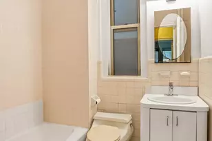 310 W 72nd St, New York City, NY 10023 - Photo 15