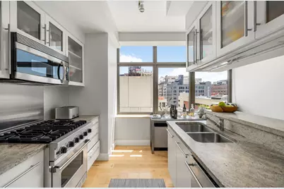 1 Morton Square #9-BE, New York City, NY 10014 - Photo 3