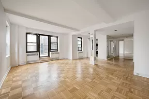 135 E 54th St, New York City, NY 10022 - Photo 9