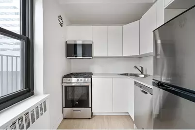 135 E 54th Street #16E, New York City, NY 10022 - Photo 3
