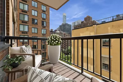 300 E 54th Street #6C, New York City, NY 10022 - Photo 7