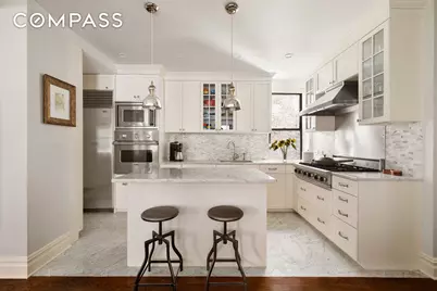 18 W 70th Street #7C, New York City, NY 10023 - Photo 3