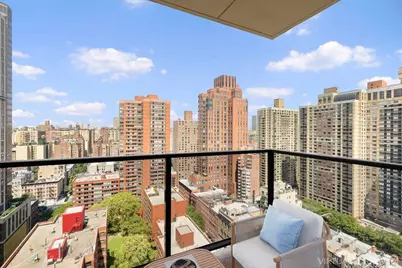 245 E 93rd Street #28E, New York City, NY 10128 - Photo 3