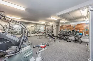 21-45 44th Dr, New York City, NY 11101 - Photo 11