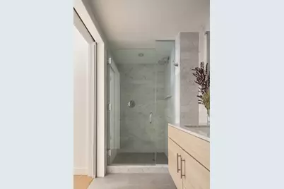 234 E 46th Street #602, New York City, NY 10017 - Photo 25