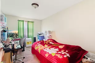 742 E 58th St, New York City, NY 11234 - Photo 19