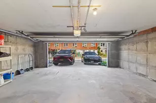 742 E 58th St, New York City, NY 11234 - Photo 27