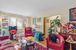 742 E 58th St, New York City, NY 11234 - Photo 11