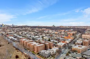 221 McDonald Ave, New York City, NY 11218 - Photo 25