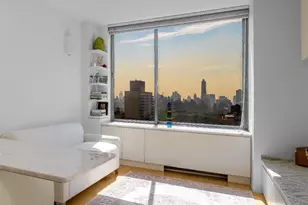 111 W 67th St, New York City, NY 10023 - Photo 3