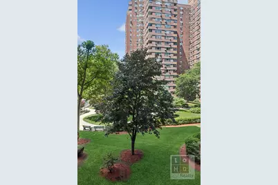 453 Fdr Drive #C205, New York City, NY 10002 - Photo 17