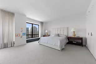 530 E 76th St, New York City, NY 10021 - Photo 9