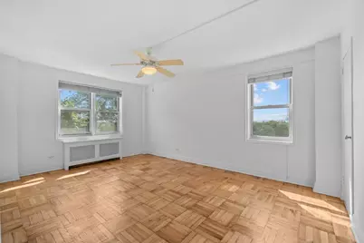 4525 Henry Hudson Parkway W #609, New York City, NY 10471 - Photo 9