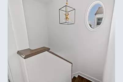 916 Clarence Avenue, New York City, NY 10465 - Photo 19