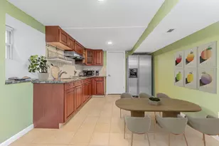 825 E 230th St, New York City, NY 10466 - Photo 13