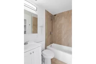 104 W 70th St, New York City, NY 10023 - Photo 15
