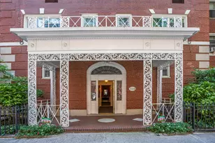 310 W 55th St, New York City, NY 10019 - Photo 17