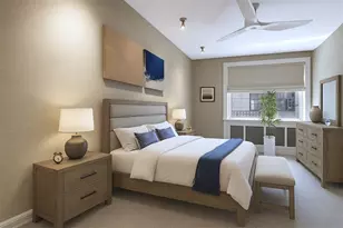 310 W 55th St, New York City, NY 10019 - Photo 15