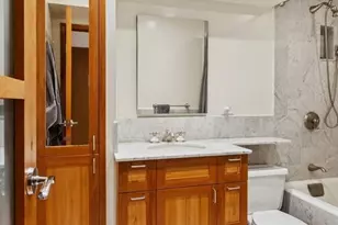 253 W 73rd St, New York City, NY 10023 - Photo 5