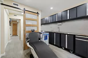 347 E 53rd St, New York City, NY 10022 - Photo 9