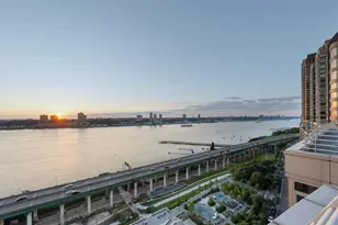 120 Riverside Blvd, New York, NY 10069 - Photo 13