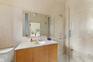 435 E 52nd St, New York City, NY 10022 - Photo 27