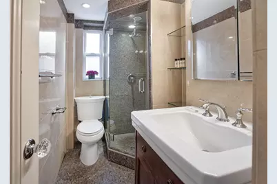 333 E 43rd Street #504, New York, NY 10017 - Photo 3