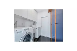 533 E 13th St, New York City, NY 10009 - Photo 17