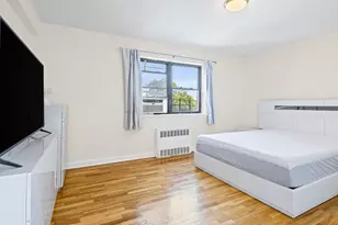 147-10 84th Rd, New York City, NY 11435 - Photo 7