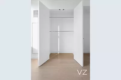 3 Court Square #3001, New York City, NY 11101 - Photo 7