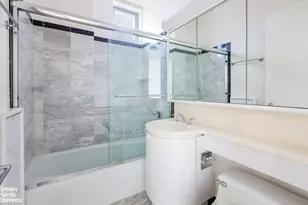 200 E 32nd St, New York City, NY 10016 - Photo 19