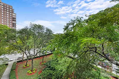 570 Grand Street #H507, New York City, NY 10002 - Photo 15