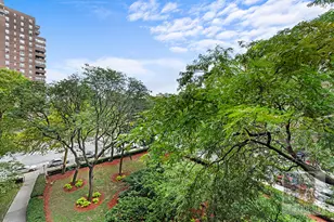 570 Grand St, New York City, NY 10002 - Photo 15