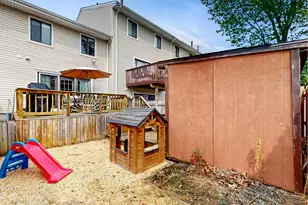 45 Redwood Loop, New York City, NY 10309 - Photo 11