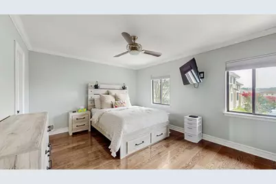 45 Redwood Loop, New York City, NY 10309 - Photo 7