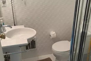 87-47 256th St, New York City, NY 11001 - Photo 11