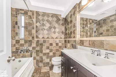 4601 Henry Hudson Parkway #B11B14, New York City, NY 10471 - Photo 15