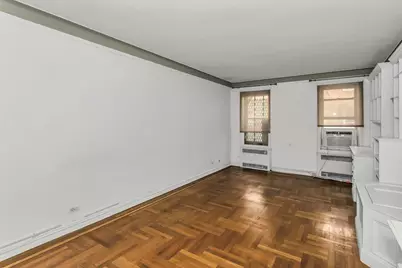 111-39 76th Road #B7, New York City, NY 11375 - Photo 5