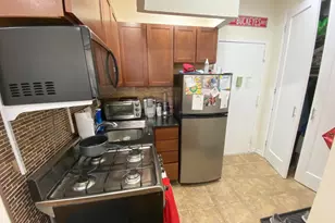 304 W 92nd St, New York City, NY 10025 - Photo 3