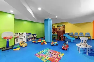 340 E 64th St, New York City, NY 10065 - Photo 15