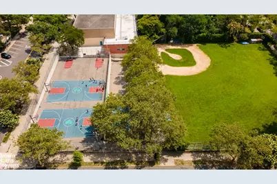 3671 Hudson Manor Terrace #4F, New York City, NY 10463 - Photo 9