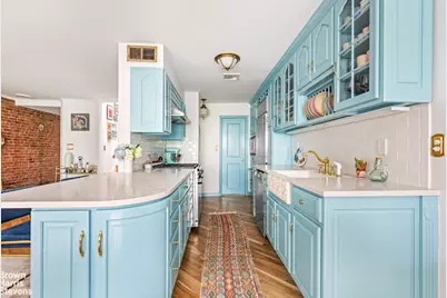 347 W 22nd Street #9, New York City, NY 10011 - Photo 5