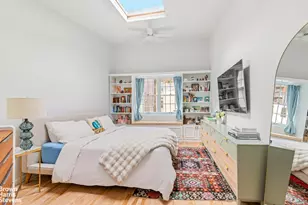 347 W 22nd St, New York City, NY 10011 - Photo 11