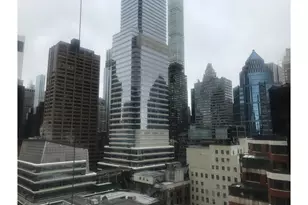 200 E 61st St, New York City, NY 10065 - Photo 1