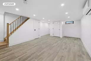 9 Roosevelt Ct, New York City, NY 11232 - Photo 25