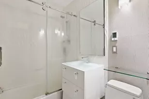 370 E 76th St, New York City, NY 10021 - Photo 5