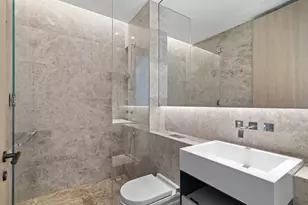 522 W 29th St, New York City, NY 10001 - Photo 15